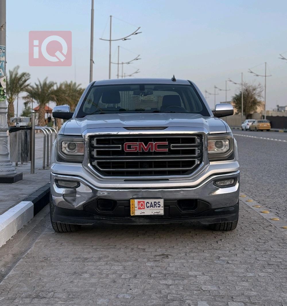 GMC Sierra